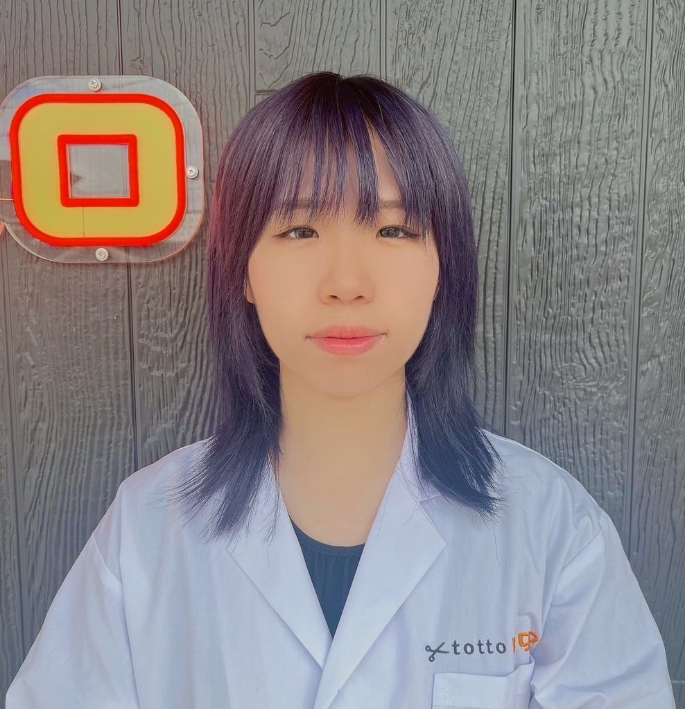 ”アシスタント美剃師シェイヴィスト”